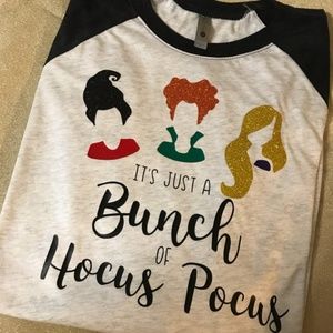 NWT Hocus Pocus Halloween theme Raglan